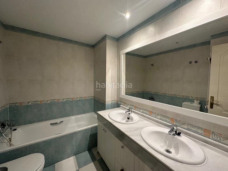 Foto d9b23cc9-090d-4dae-bd71-8672808f07cf. Rent flat with heating parking pool in Monte el Pilar Majadahonda