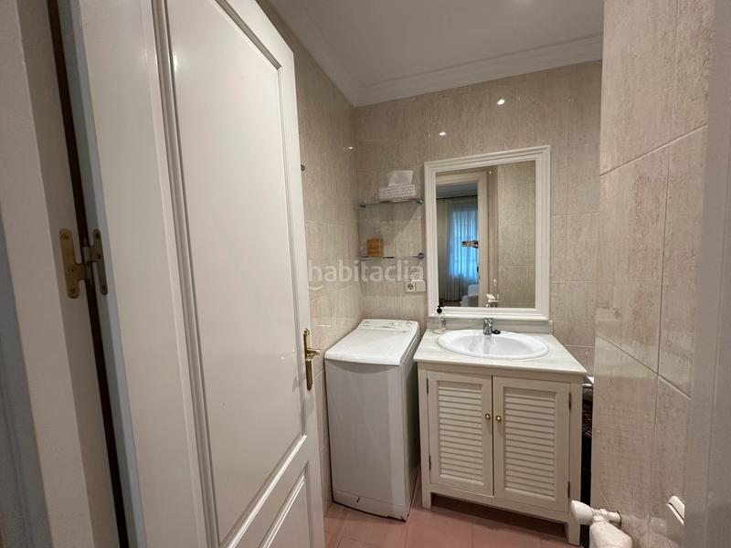 Foto 972f6a2d-2d2a-444f-b58e-4924f6579825. Location appartement avec parking dans Almagro Madrid