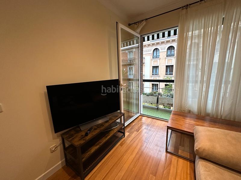 Foto 498af8fd-f225-4e21-ba6a-4d6fec944706. Rent apartment with parking in Almagro Madrid