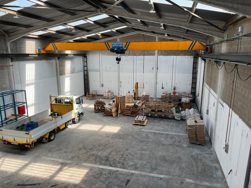 Foto 7672137c-9d0b-413e-a044-960d034fa3b7. Alquiler nave industrial nave equipada con puente grua 6 toneladas y gran patio en Sant Esteve Sesrovires