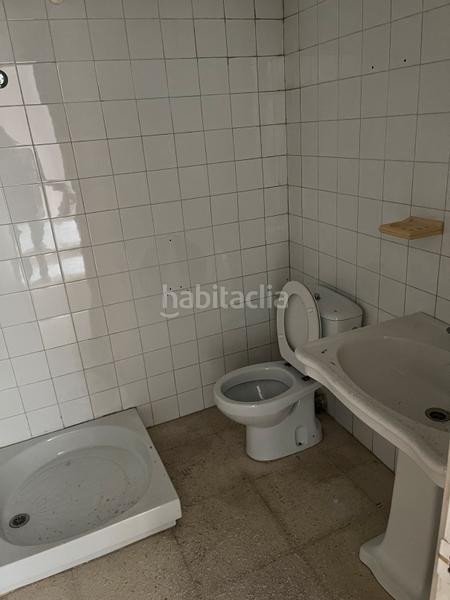 Foto 9278bdd8-2e42-4b4b-a194-245c5cf80e40. Alquiler nave industrial nave equipada con puente grua 6 toneladas y gran patio en Sant Esteve Sesrovires