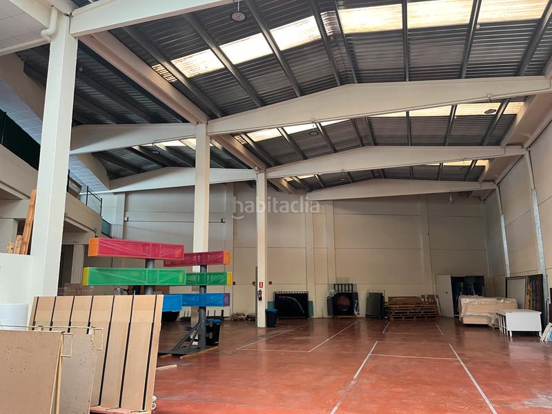 Foto d93ad948-553c-46cf-af9c-ee314d70ebfb. Affitto capannone industriale in Can Rial Esparreguera