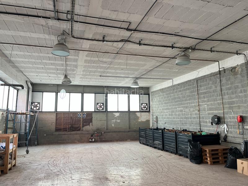 Foto 6410ee03-d5ab-40bc-bb51-a7209e893164. Location bâtiment à usage industriel avec chauffage dans Esparreguera