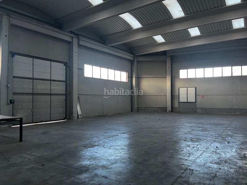 Foto a802bcfa-852d-4eab-9e92-fdcc5a666a2a. Affitto capannone industriale in Can Vinyals Esparreguera