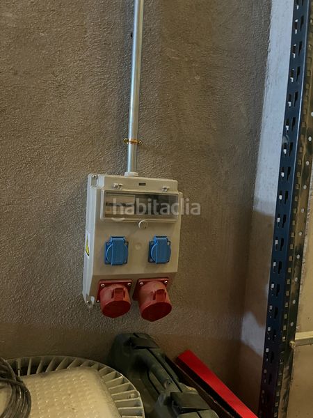 Foto fb786c38-e82c-401c-b2da-98310a8f192a. Nau industrial amb calefacció a Abrera