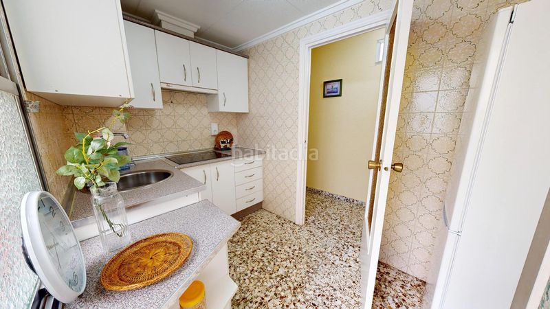 Foto a0eece38-382b-4913-8a06-b691969ea2d3. Pis a Zona Playa de los Locos Torrevieja