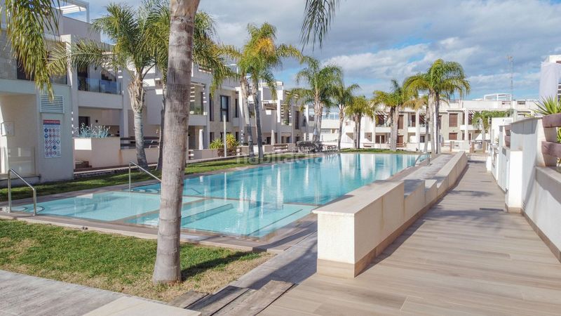 Foto d3db9ced-1462-41ad-aa19-09289e7c844e. Casa amb aparcament piscina a Los Balcones-Los Altos Torrevieja