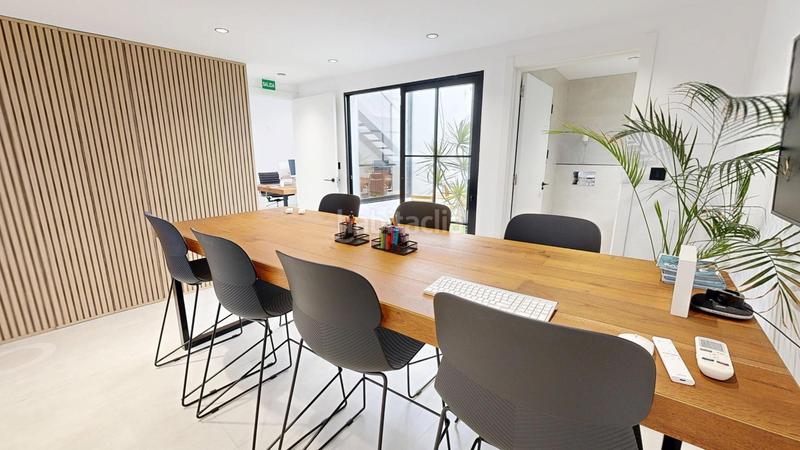 Foto 57cff3eb-bdea-4ca6-87a5-6f591f2f84f5. Casa adossada a Puerto Deportivo Torrevieja