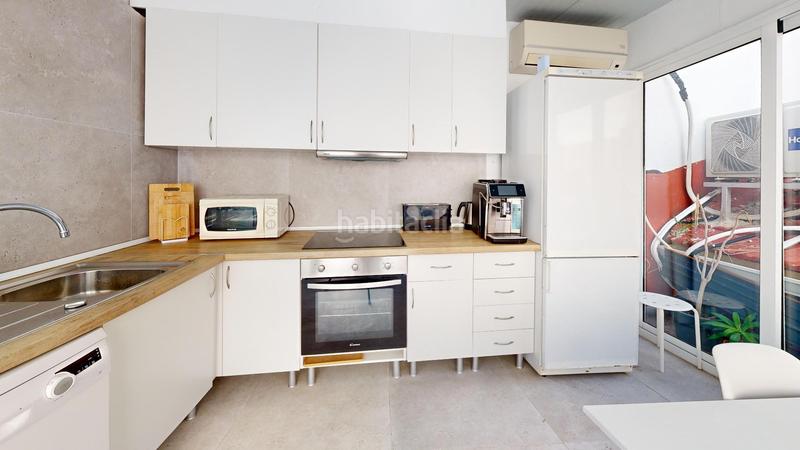 Foto dca2d255-6261-4bc7-a1fc-80a7da43317c. Casa adossada a Puerto Deportivo Torrevieja