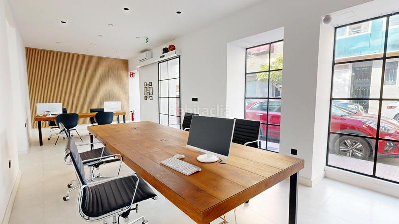 Foto f137528e-17d4-4ae5-adaa-b35afb5101e4. Casa adossada a Puerto Deportivo Torrevieja