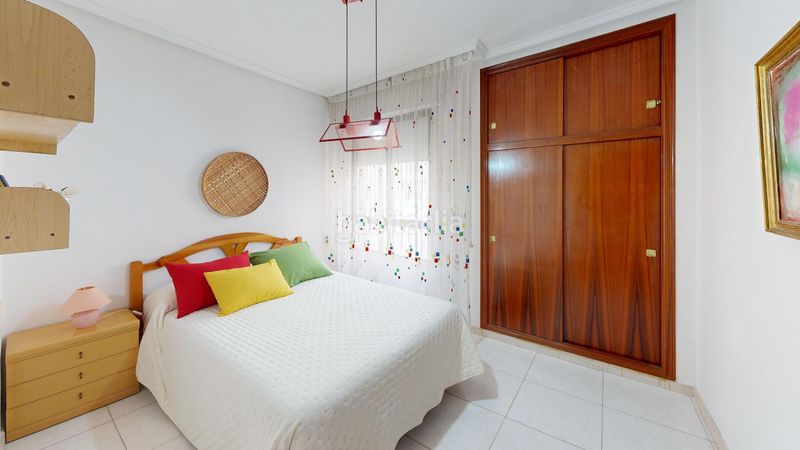 Foto 21e264a4-a25b-4b6a-a63d-0ab44791c364. Àtic amb aparcament a El Acequión Torrevieja