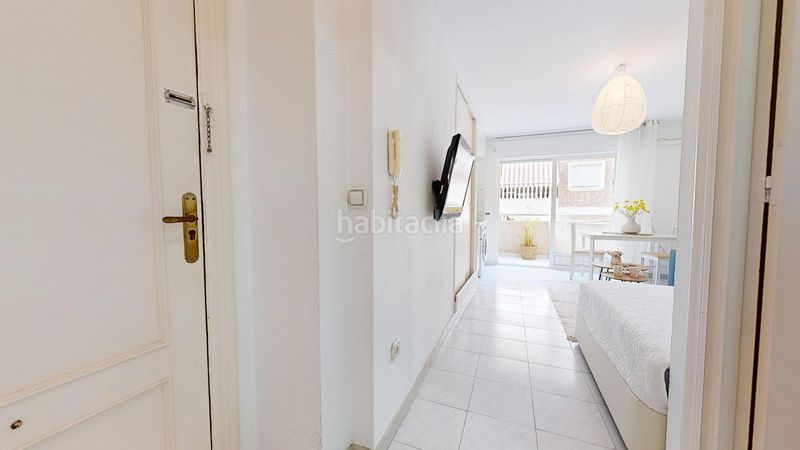 Foto e2f68767-b96a-4bbb-b9a3-f439eb377bab. Estudi a Avenida Habaneras - Curva de Palangre Torrevieja