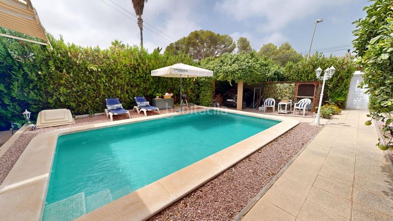 Foto 04d1d975-8016-4211-86e8-35a611535d3d. Xalet amb calefacció aparcament piscina a Los Balcones-Los Altos Torrevieja
