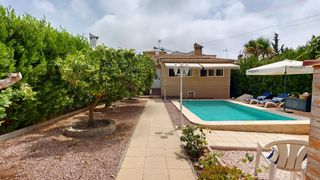 Chalet  Calle isla grosa bal. Villa en los balcones con piscina privada