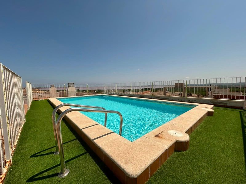 Foto 4cf9802a-d13b-4456-9cb7-140d446f82ec. Apartament amb piscina a Montesinos (Los)