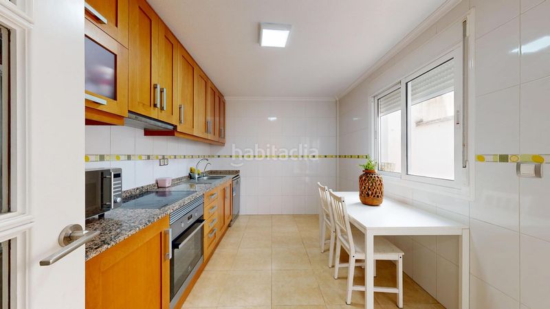 Foto 8ac6632e-e261-46ec-8d95-f0aa9db043cd. Apartament amb piscina a Montesinos (Los)
