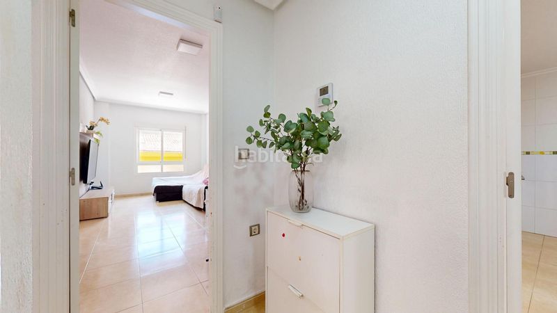 Foto ca9a00e3-7758-4908-8155-0da6c1ba6ff8. Apartament amb piscina a Montesinos (Los)