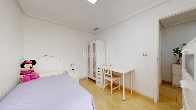 Foto f27704a9-c4db-402f-b8f7-4eda522dade2. Apartament amb piscina a Montesinos (Los)