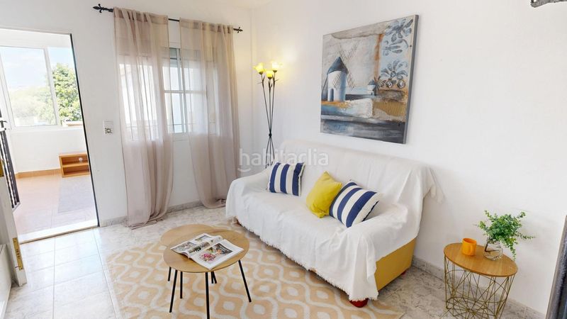 Foto 80f73339-fcaa-4ca2-9b2c-98fd6586781a. Casa amb aparcament piscina a Playa Flamenca Orihuela