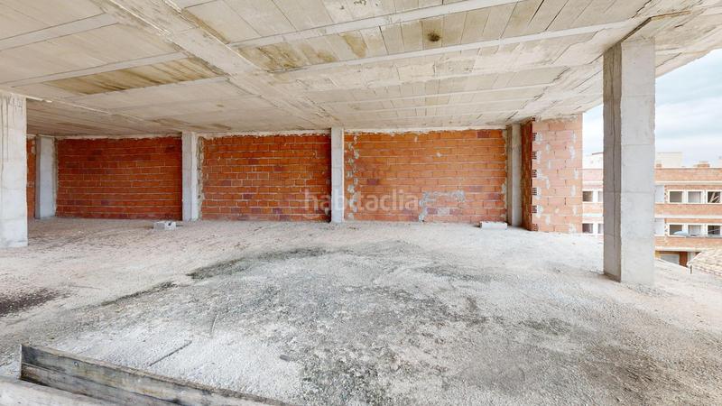 Foto f8020f01-1ce3-4c26-9d25-02ba5811e835. Edificio en Algorfa