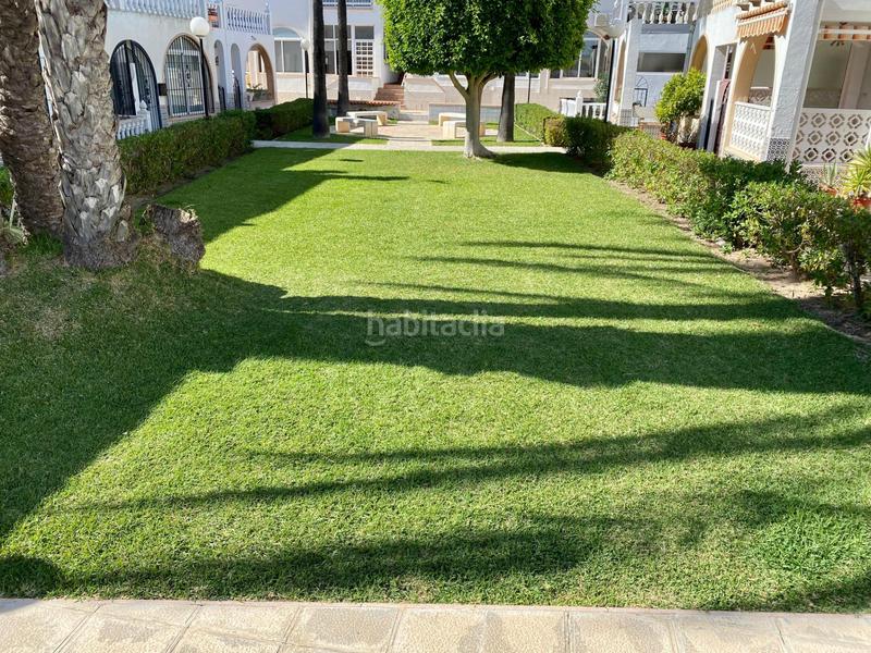 Foto 6f2ac7f1-f9e4-4012-b4b9-9c050b475aa2. Maison jumelée avec piscine dans Zona Carrefour - Urbanizaciones Torrevieja