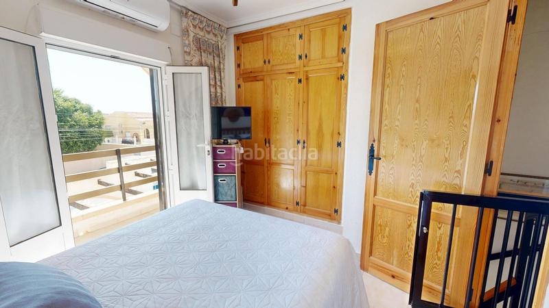 Foto 8647666c-3845-4261-ba23-0a84bbf7029b. Maison jumelée avec piscine dans Zona Carrefour - Urbanizaciones Torrevieja