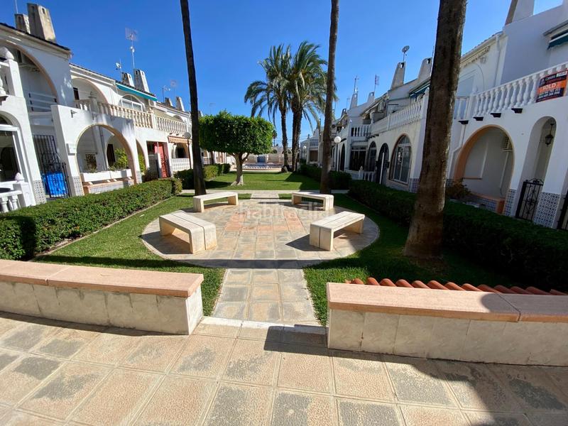 Foto ba8a3087-583b-4ff1-9f7e-e1a606d598ed. Maison jumelée avec piscine dans Zona Carrefour - Urbanizaciones Torrevieja