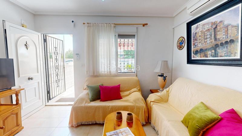 Foto f0746ddc-b039-48f2-b1c3-2335c4133a34. Maison jumelée avec piscine dans Zona Carrefour - Urbanizaciones Torrevieja