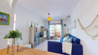 Apartment in La Florida. Encanto mediterráneo con vistas a palmeras en la florida