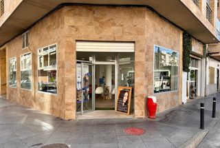 Miete Geschäftsraum  Calle moriones. Traspaso de salón de belleza listo para trabajar, elegante, lumi