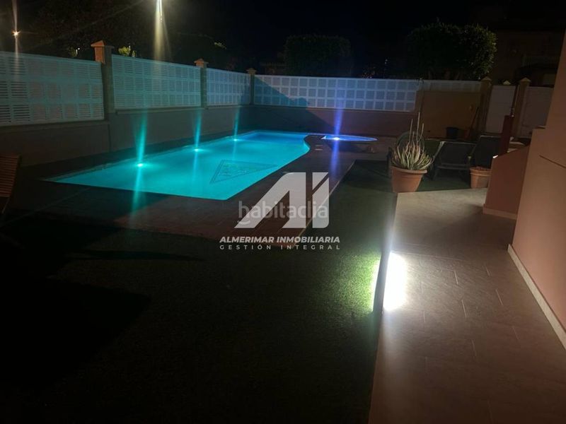 Foto 988c4bbb-e303-46e6-a127-088ba0c96596. Chalet  en venta en Almerimar en Almerimar Ejido (El)