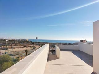 Appartement in Playa Flamenca. Ático con jacuzzi a 700 m de la playa  obra nueva