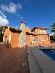 Chalet à Montepinar - La Aparecida - Raiguero. Amplio chalet con piscina  montepinar
