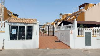 Aparcament cotxe a Calle cuenca 72b. Pack de 2 plazas de garaje en arenales del sol, elche