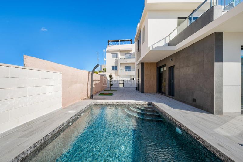 Foto 1c135c41-36d0-40da-a1e1-bfa9d1f78b4f. Chalet a la venta estupendas villas de lujo , alicante en Benijófar