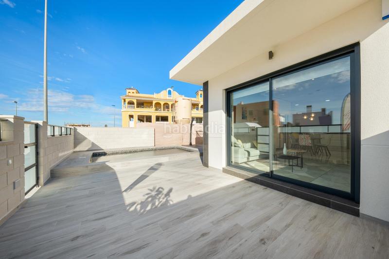 Foto 86d5faac-82bb-488e-96aa-2b210f35892e. Chalet a la venta estupendas villas de lujo , alicante en Benijófar
