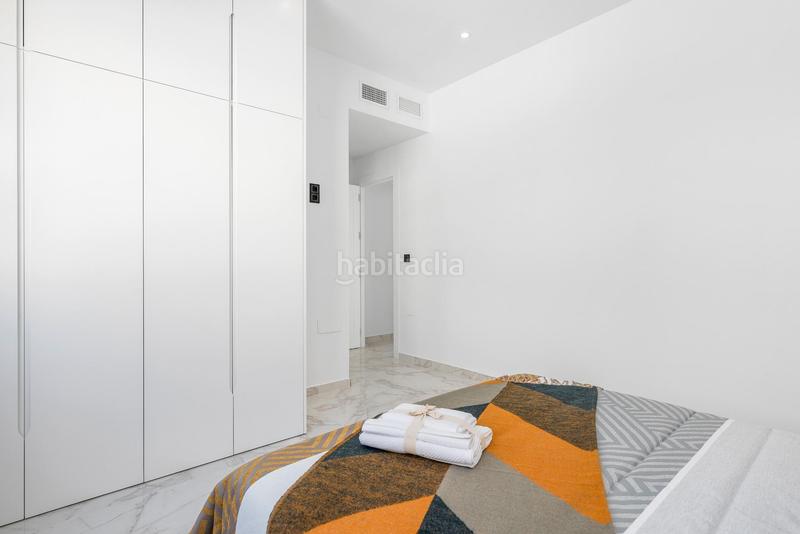 Foto c6eb596c-e1e1-4846-bcea-bfddc2ddc361. Chalet a la venta estupendas villas de lujo , alicante en Benijófar