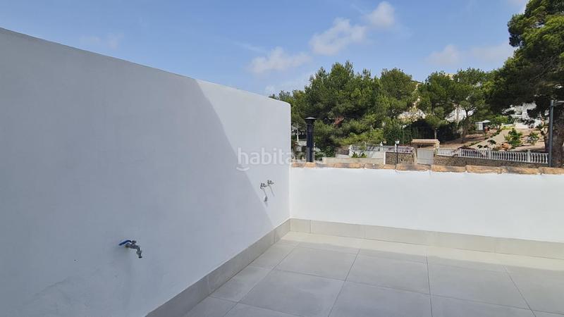 Foto 2513813d-5628-4072-8131-0f2a82b35b95. Casa adosada chalet pareado con dos terrazas, en Villamartín-Las Filipinas Orihuela