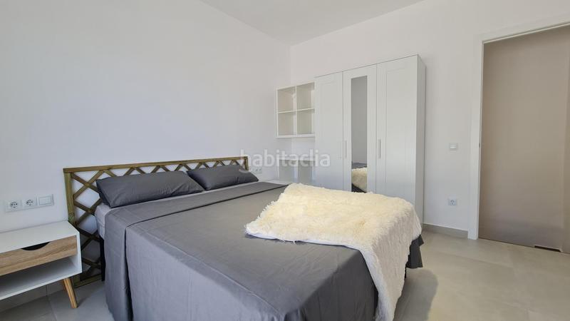 Foto b6a35ebf-2211-4d79-8710-da636e266115. Casa adosada chalet pareado con dos terrazas, en Villamartín-Las Filipinas Orihuela