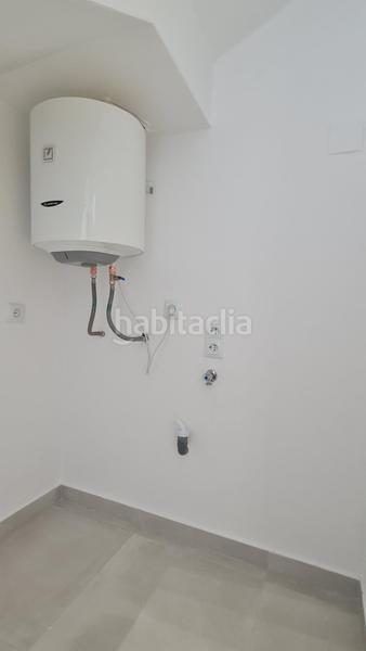 Foto fd963509-cbc2-4a5e-a053-cc418dc99fec. Casa adosada chalet pareado con dos terrazas, en Villamartín-Las Filipinas Orihuela