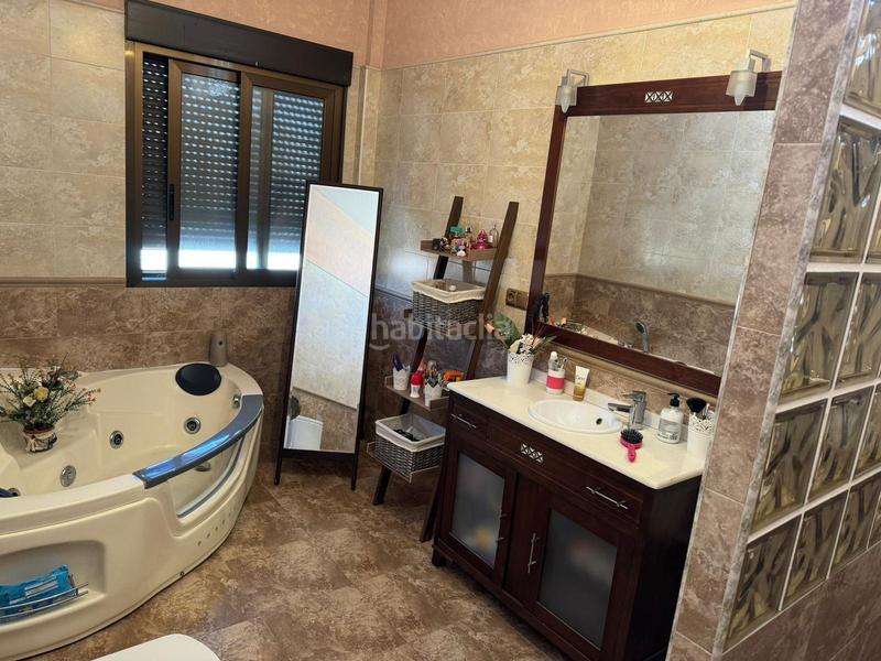 Foto e773de59-f41a-4d8d-b36c-c22ff3f71b29. Chalet villa espaciosa en la marina en San Fulgencio