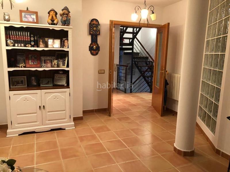 Foto b2506269-c21f-438a-9a15-fbf4c7c88138. Casa adosada en calle huelva triplex en ibiza, islas baleares en Sant Josep de sa Talaia