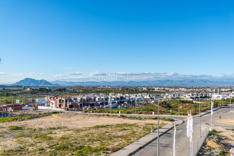 Foto 2838fe7a-8357-429c-ab1c-9cf3642513db. Chalet a la venta estupendas villas de lujo en benijófar, alicante en Rojales