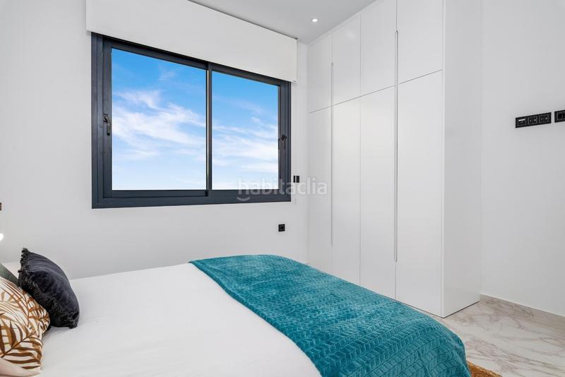 Foto d8c9df0c-73f3-41d0-a16b-cc027fd6cd58. Chalet a la venta estupendas villas de lujo en benijófar, alicante en Rojales