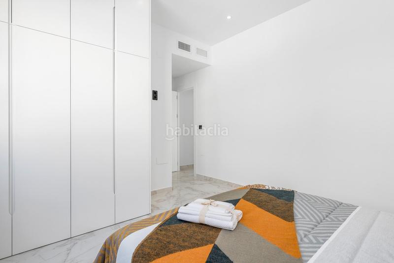 Foto fabe9719-9a1c-44df-a9f6-fa5ad29678e9. Chalet a la venta estupendas villas de lujo en benijófar, alicante en Rojales