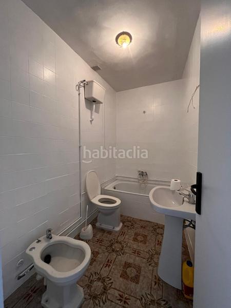 Foto a225a8ee-633f-4e93-8a92-f4bedf1b4d84. Casa 2x1 en casas 2 adosados con terreno en Cox