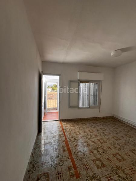 Foto fb25de6a-eae9-41d0-af7c-5889ab018a27. Casa 2x1 en casas 2 adosados con terreno en Cox