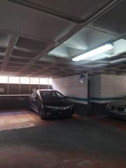Autoparkplatz in Pont Nou - Corazón de Jesús. Plaza de parking vigilada 24h