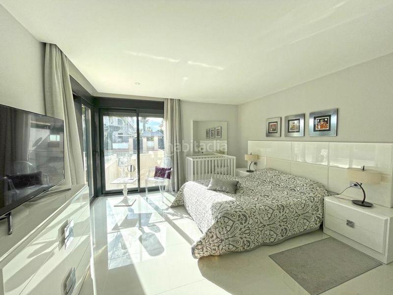 Foto 1e61ef96-3314-4b0b-8a09-0b762a91d957. Chalet lujoso chalet de 4 plantas en mar azul en La Veleta Torrevieja