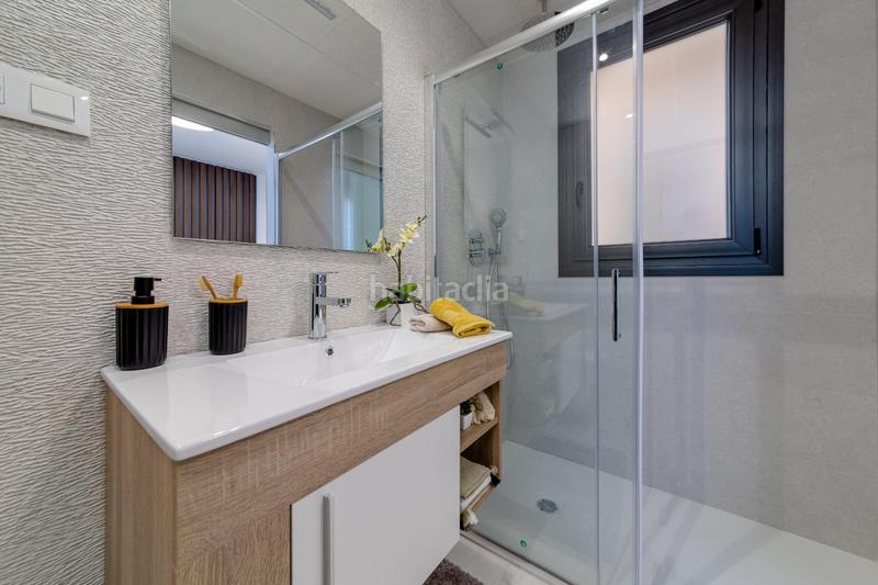 Foto 00d5331c-f546-45b7-a8cd-f66610300514. Apartamento ático con piscina privada a 700 m de la playa obra nueva en Orihuela